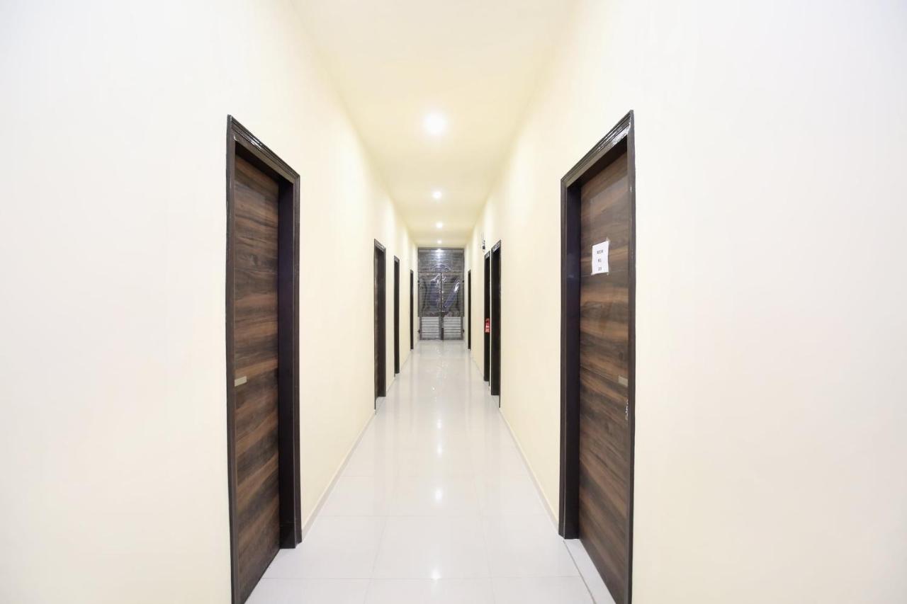 Oyo 16126 Aanantham Ludhiana Exterior foto