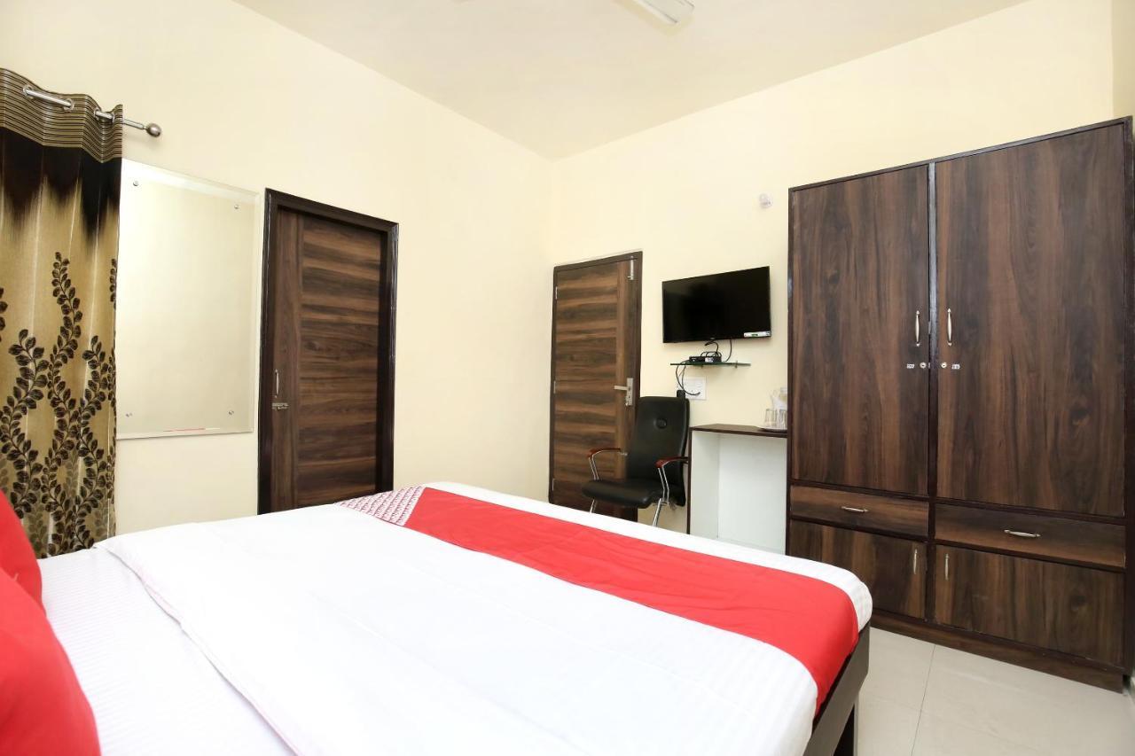 Oyo 16126 Aanantham Ludhiana Exterior foto