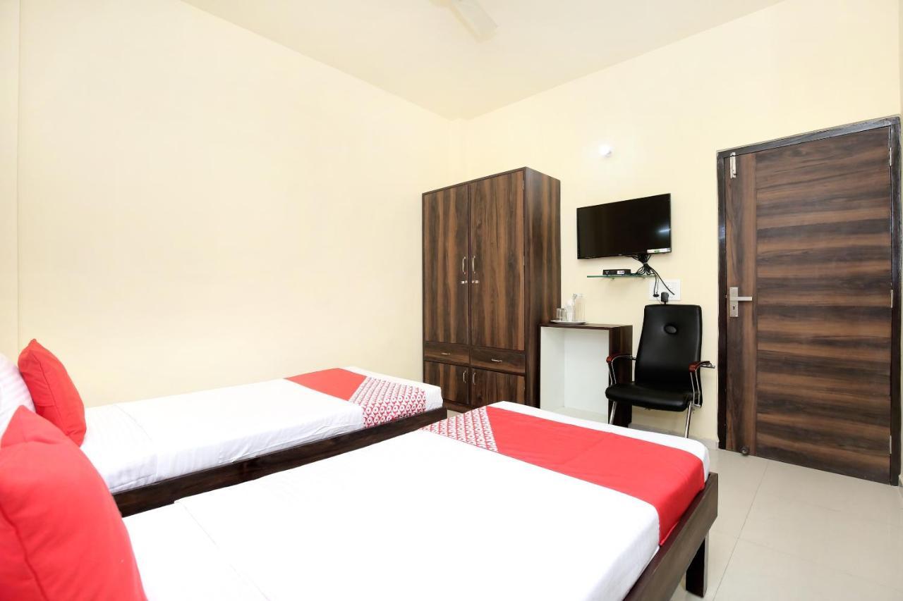 Oyo 16126 Aanantham Ludhiana Exterior foto